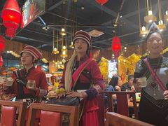 -老滇山寨•云南特色菜•地方菜•民族风情歌舞表演(金碧店)