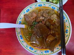 -金杨拉面王小吃面馆·牛三宝面·红烧牛肉粉