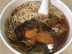 爆鱼面-老西白点心店