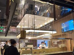 -捞王锅物料理(上海世茂广场店)