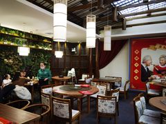 大堂-阿瓦山寨·湘菜现炒·剁椒鱼头王(咸阳总店)