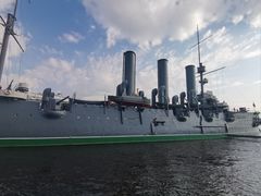 -阿芙乐尔号巡洋舰