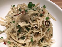 凉拌笋衣-小大董·烤鸭(凤凰汇店)