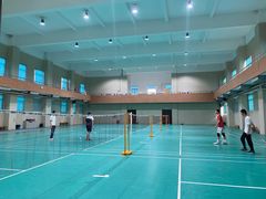 -莘城学校羽毛球馆
