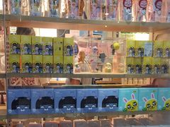 -名创优品(江南新地店)
