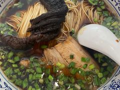 爆鳝焖肉面-伟记奥面馆(养育巷店)