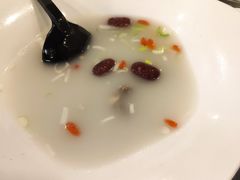 牛尾汤-桃园中华料理炸酱面(燕儿岛路店)