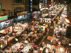 -吴山路夜市