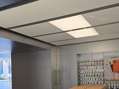 -Apple零售店(华贸购物中心店)