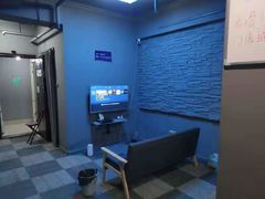 -VR 间客漫·PS电玩·虚拟现实包间游戏电竞(街道口店)
