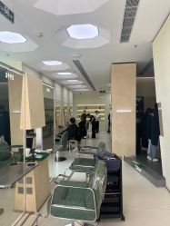 点击看大图 -八佰伴8008星级形象店