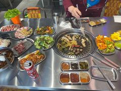 -马路牙子烧烤音乐酒馆(望京店)
