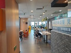 -麦当劳(三亚凤凰机场店)
