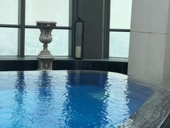 -珠海瑞吉酒店游泳池