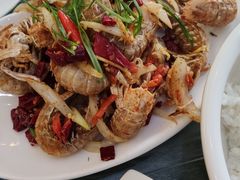 -覃记海鲜美食餐厅