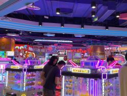 -LuckyStar幸运星家庭娱乐中心(东莞国贸店)