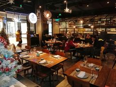 大堂-Carbon莫卡哆·意大利复古集市餐厅(杭州大厦店)