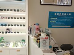 -J-Optical佳视明眼镜·蔡司视觉(青岛金茂览秀城店)