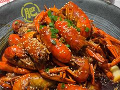 -肥肥虾庄·金牌油焖大虾(汉街SKP店)