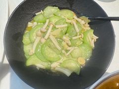 菌菇白丝瓜-醉舍·新淮扬菜(长宁龙之梦店)