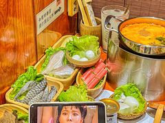-独食火锅·半米屋台(直营总店)