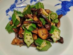 鸡枞菌炒秋葵-肆月河豚·新淮扬(金融街店)
