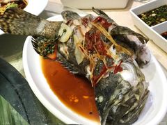 黑头鱼-船梆煮•蒸汽海鲜·炉火烤肉(五四广场店)