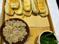 虾酱卷子-渔民船说·北塘海鲜·天津菜·海肠捞饭(北塘古镇店)