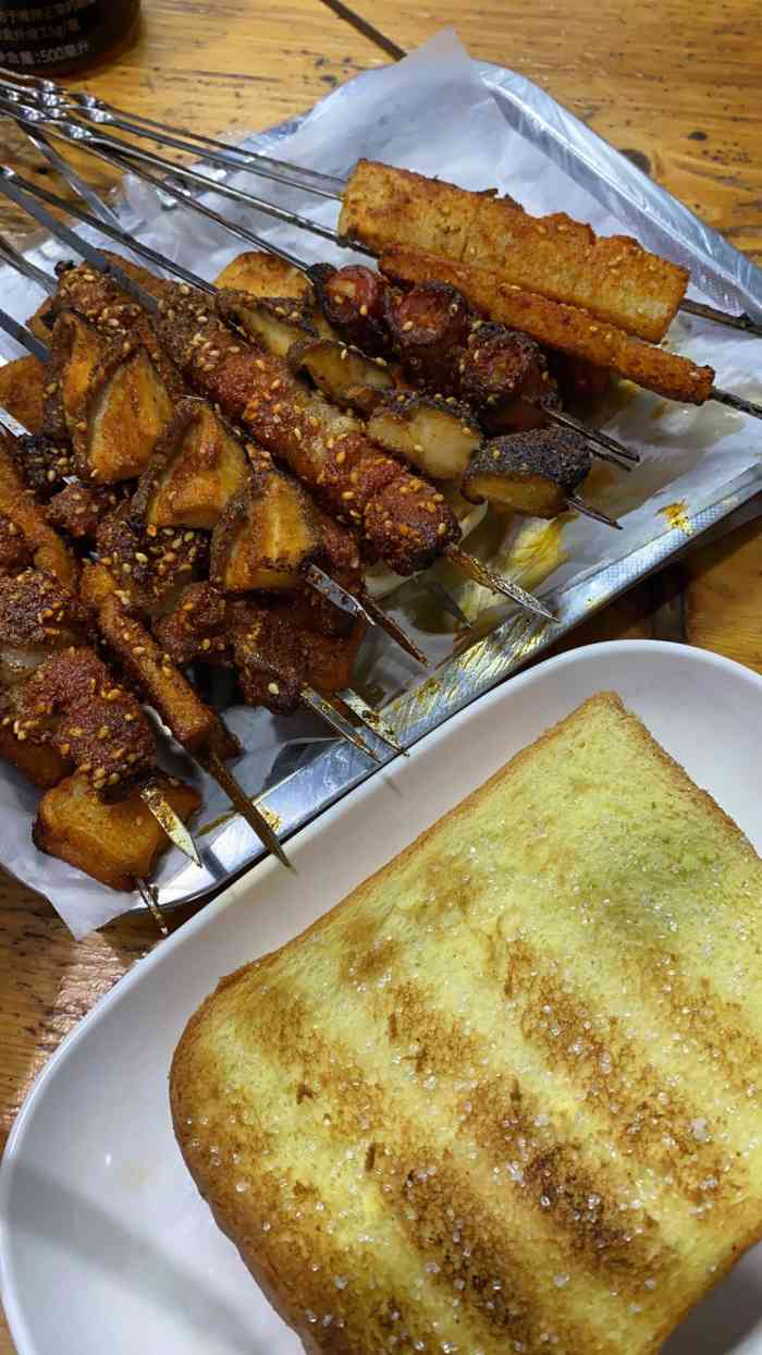 二毛电烤串(白龙庙店)-"就在小区附近,经常来吃,电烤的各种串串,.