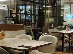 -必胜客(城西银泰店)