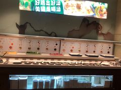 -海底捞火锅鲜切牛肉主题店(长寿路店)