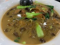 小鸡炖蘑菇-一锅厨东北水饺店(厦大店)