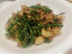 -蔼若春.传承三十年云南菜(金碧公园店)