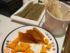 -大熊猫毛肚火锅(烟台万象汇店)