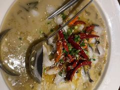 -爱碗亭·鲜炒湖南菜(壹城中心店)