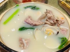咸骨珍贝煲云南春菜-景月阁空中食府(希尔顿酒店)