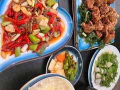 -四方小吃·白族庭院餐厅