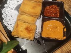 -麦麦山云南菜(复地活力城店)