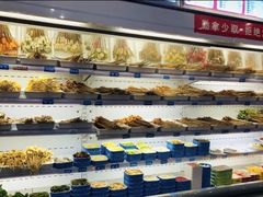 自助取餐区-让签签飞小郡肝串串香(春熙路形象店)