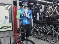 -迪卡侬(越秀公园店)