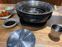 -汉城烤肉·黑金冠(华山路店)