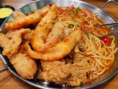 炸鸡配香辣意大利面-HOTISLAND海鸡岛·韩国料理(江南西店)