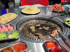 -马路牙子烧烤音乐酒馆(望京店)