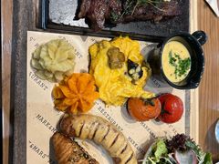 -Mark&Mars Restaurant