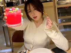特调鸡尾酒—莓果-ROIIN用心(杭州首店)