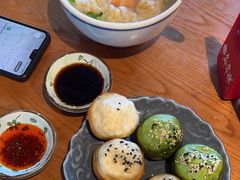 -鑫震源·苏式大虾生煎(山塘街店)