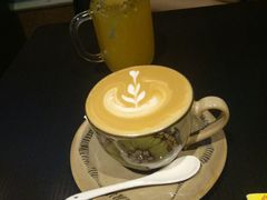 -初见咖啡(青大路店)