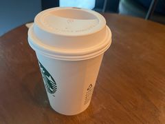 -星巴克(上海虹桥新天地二店)