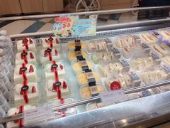 -85度C(生甜甜圈研究工坊·上海局门店)