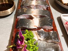 -围炉肉舍•炭烤活鳗•丹东海鲜烤肉(步行街店)